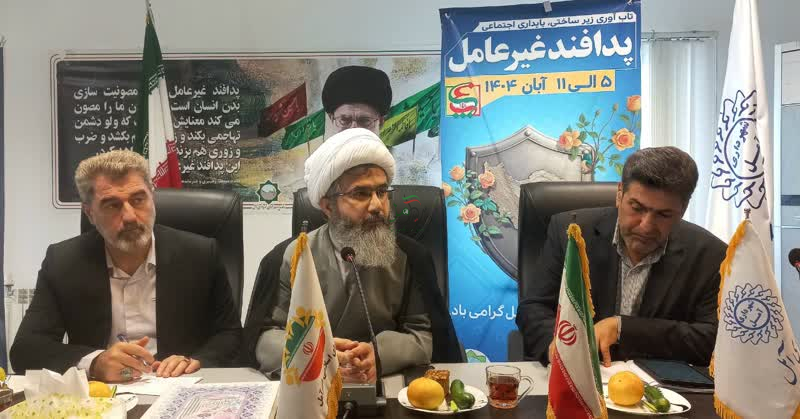 بایدآیندگان خودراازغرب پس بگیریم