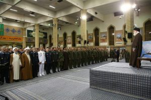 سخنرانی رهبرانقلاب در دیدار جمعی از فرماندهان و کارکنان ارتش جمهوری اسلامی ایران