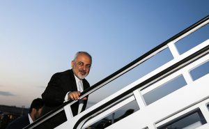 ظریف تهران را به مقصد الجزایر ترک کرد