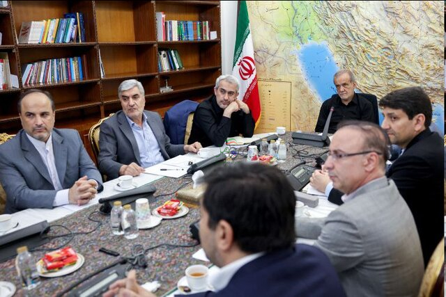 تغییرمسیر حکمرانی دولت پزشکیان