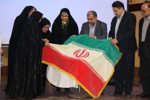 رونمایی از کتاب ستارگانی از کهکشان آمل در جشن کوثر